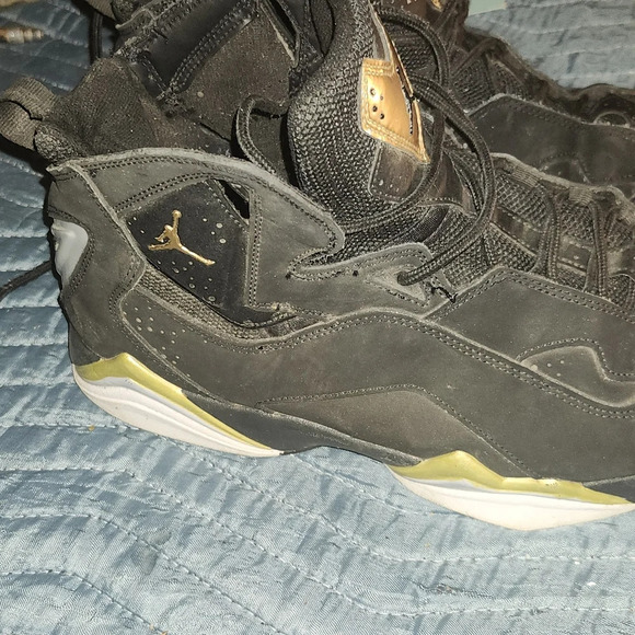 Size 12 jordan flights retro like new - Picture 8 of 8